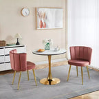 Poltrona moderna, con gambe in ferro color oro, velluto e schienale comodo