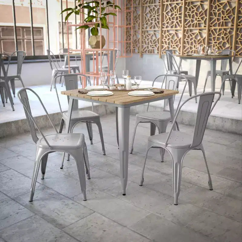 Tavolo da pranzo per interni/esterni di livello commerciale, piano quadrato da 80 cm in poliresina per tutte le stagioni con base in acciaio